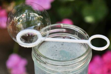 Як зробити мильні бульбашки в домашніх умовах