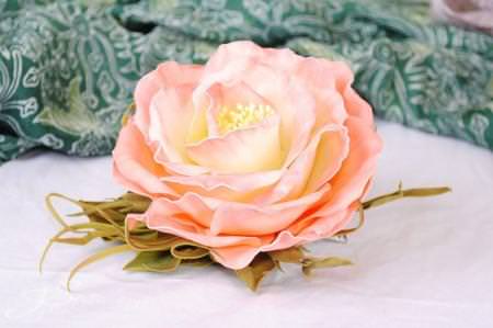 Троянди з фоамірану своїми руками: 6 красивих ідей
