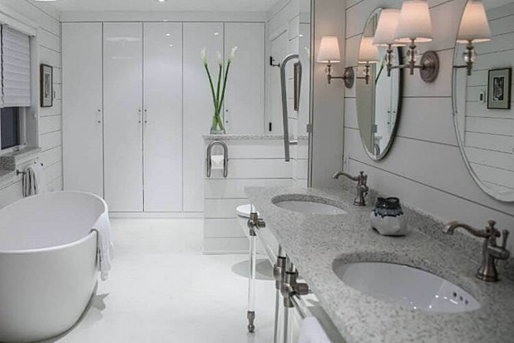 Дизайн білої ванної кімнати